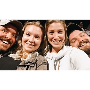 Meet your Posher, Becca